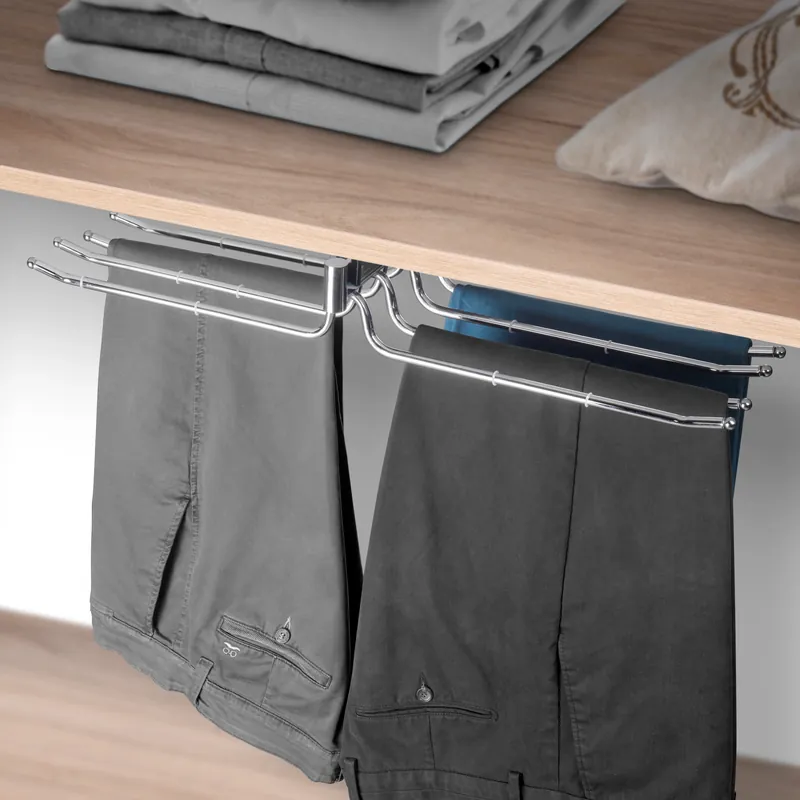Uitverkoop Porta pantaloni doppio estraibile per armadio.