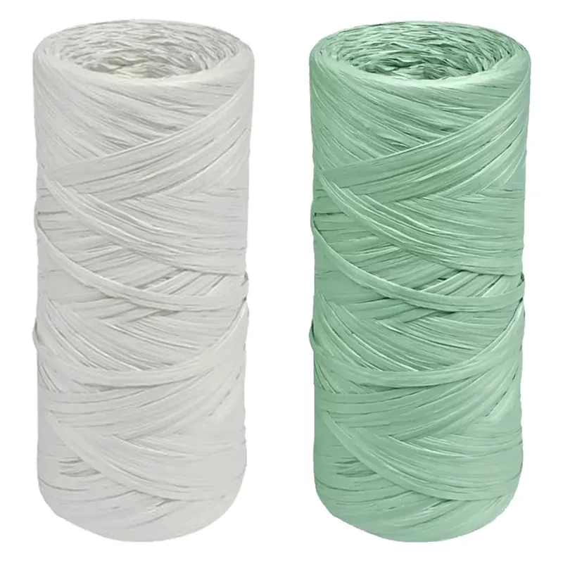 Bestseller RAFIA SINTETICA A GOMITOLO gr. 200 circa - verde. Modello gr. 200 circa - verde