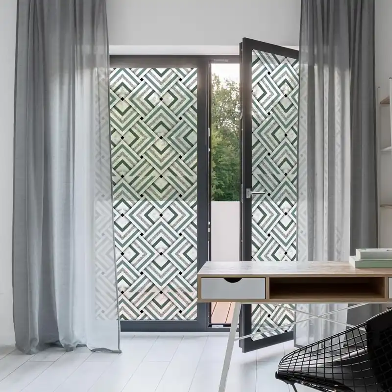 Shop Nu Pellicola adesiva per vetro Rombi argento e verdi - 60x100 cm